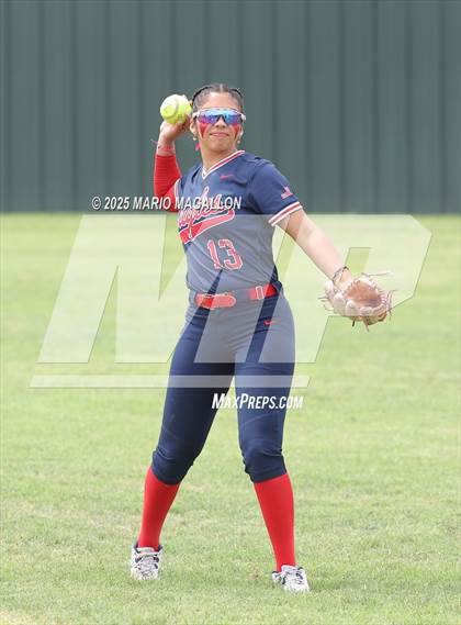 Thumbnail 1 in Corpus Christi Veterans Memorial vs. Palmview (UIL Girls Softball 5A D1 Bi-District) photogallery.