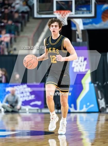 Thumbnail 1 in Hillcrest vs. Bishop Kelly (IHSAA 4A Semifinal) photogallery.