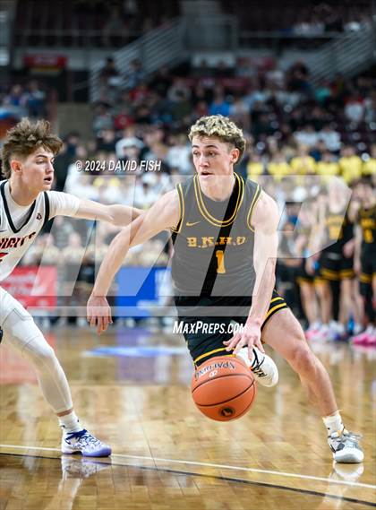 Thumbnail 3 in Hillcrest vs. Bishop Kelly (IHSAA 4A Semifinal) photogallery.