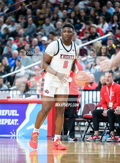 Thumbnail 1 in Hillcrest vs. Bishop Kelly (IHSAA 4A Semifinal) photogallery.