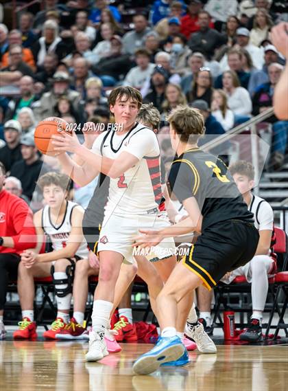 Thumbnail 2 in Hillcrest vs. Bishop Kelly (IHSAA 4A Semifinal) photogallery.