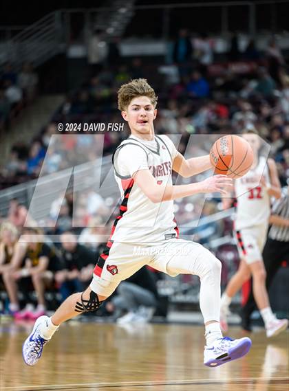 Thumbnail 3 in Hillcrest vs. Bishop Kelly (IHSAA 4A Semifinal) photogallery.