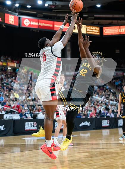 Thumbnail 2 in Hillcrest vs. Bishop Kelly (IHSAA 4A Semifinal) photogallery.
