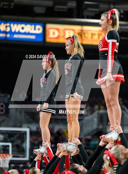 Thumbnail 1 in Hillcrest vs. Bishop Kelly (IHSAA 4A Semifinal) photogallery.