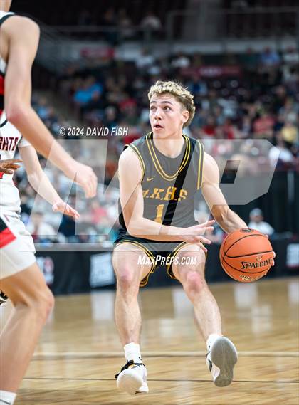 Thumbnail 2 in Hillcrest vs. Bishop Kelly (IHSAA 4A Semifinal) photogallery.