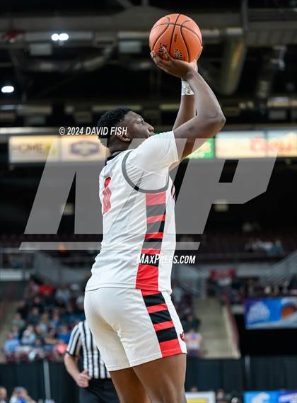 Thumbnail 1 in Hillcrest vs. Bishop Kelly (IHSAA 4A Semifinal) photogallery.