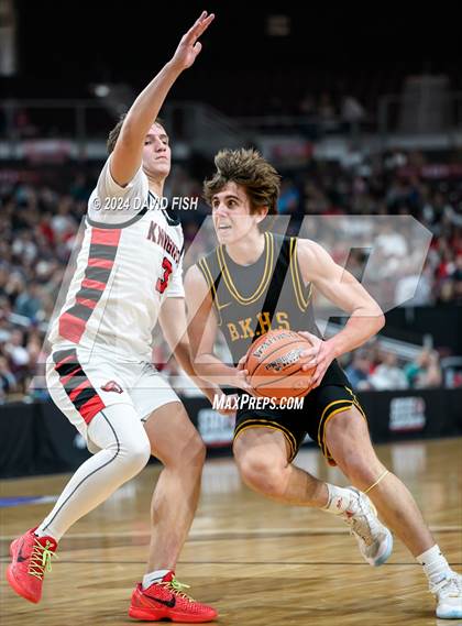 Thumbnail 2 in Hillcrest vs. Bishop Kelly (IHSAA 4A Semifinal) photogallery.
