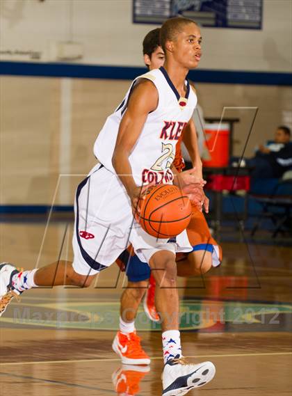 Thumbnail 1 in Klein Collins vs. Madison (McDonald's Texas Invitational) photogallery.