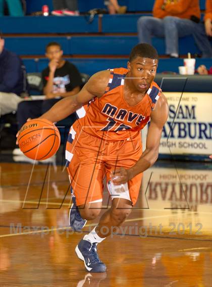 Thumbnail 1 in Klein Collins vs. Madison (McDonald's Texas Invitational) photogallery.