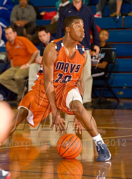 Thumbnail 1 in Klein Collins vs. Madison (McDonald's Texas Invitational) photogallery.