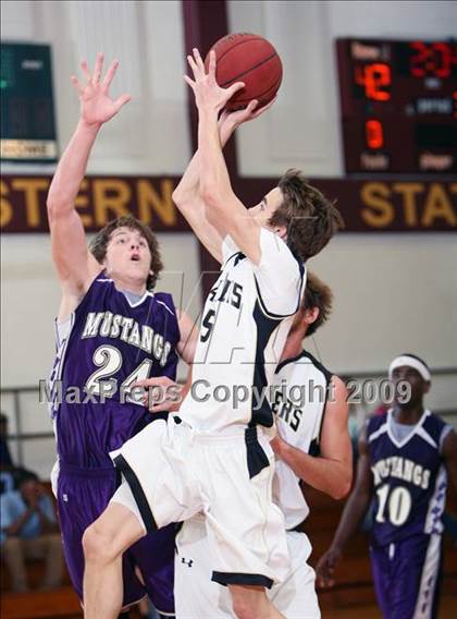 Thumbnail 1 in Rider vs Marble Falls (Fantasy of Lights Tournament) photogallery.