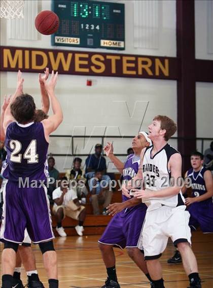 Thumbnail 2 in Rider vs Marble Falls (Fantasy of Lights Tournament) photogallery.