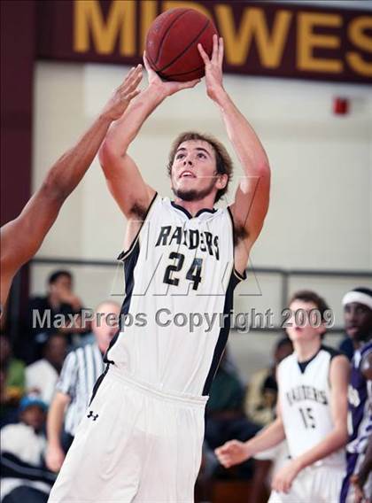 Thumbnail 3 in Rider vs Marble Falls (Fantasy of Lights Tournament) photogallery.