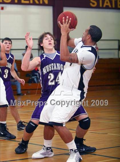 Thumbnail 2 in Rider vs Marble Falls (Fantasy of Lights Tournament) photogallery.