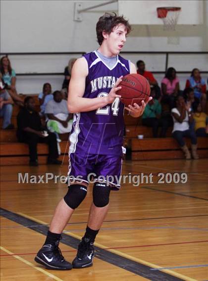 Thumbnail 2 in Rider vs Marble Falls (Fantasy of Lights Tournament) photogallery.