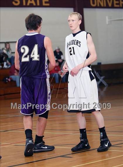 Thumbnail 2 in Rider vs Marble Falls (Fantasy of Lights Tournament) photogallery.