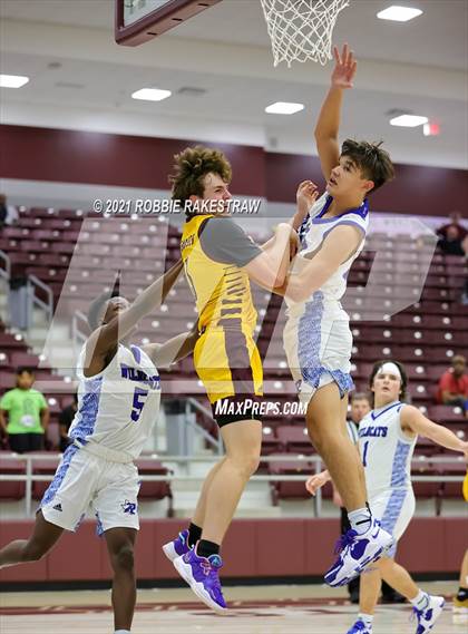Thumbnail 2 in Fairfield vs Rains (Athens Tournament) photogallery.