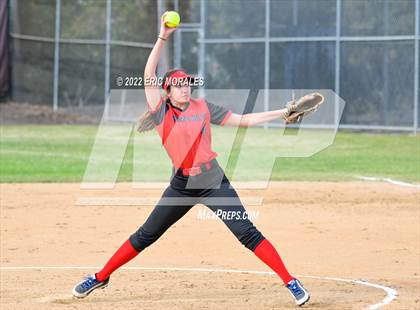 Thumbnail 3 in Clairemont @ Canyon Hills photogallery.