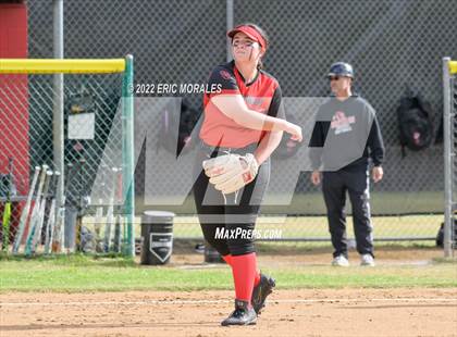 Thumbnail 1 in Clairemont @ Canyon Hills photogallery.