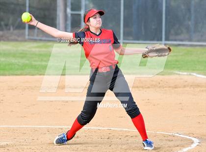 Thumbnail 1 in Clairemont @ Canyon Hills photogallery.