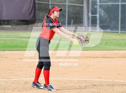 Thumbnail 1 in Clairemont @ Canyon Hills photogallery.