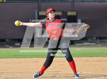 Thumbnail 3 in Clairemont @ Canyon Hills photogallery.