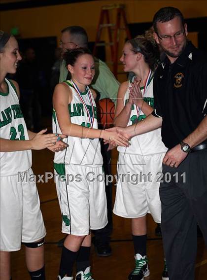 Thumbnail 2 in Southwestern vs. Triton Central photogallery.