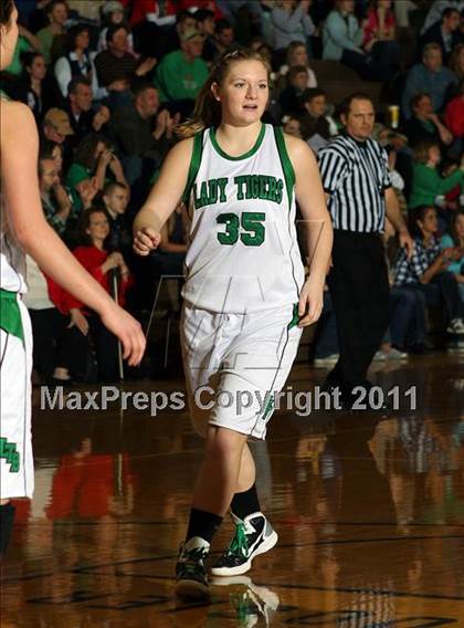 Thumbnail 2 in Southwestern vs. Triton Central photogallery.