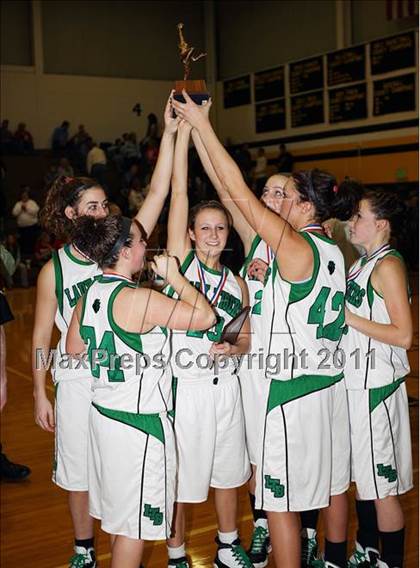 Thumbnail 3 in Southwestern vs. Triton Central photogallery.