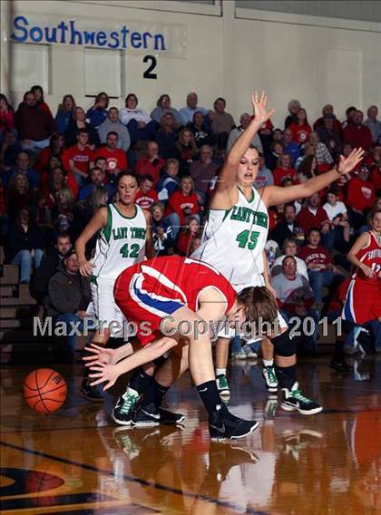 Thumbnail 3 in Southwestern vs. Triton Central photogallery.