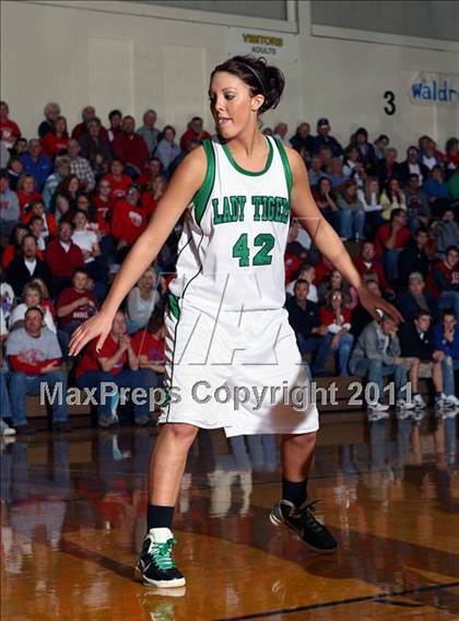 Thumbnail 3 in Southwestern vs. Triton Central photogallery.