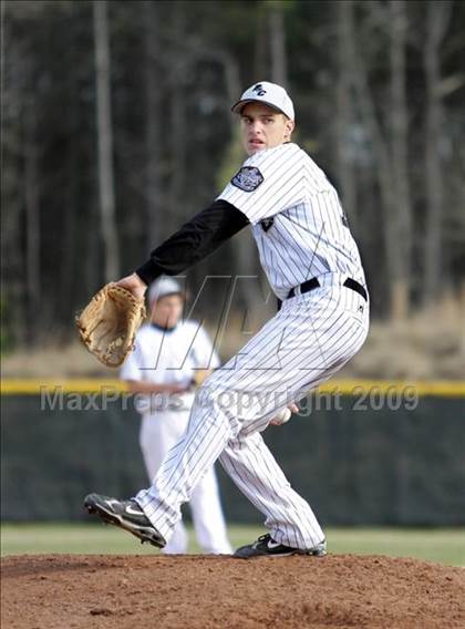 Thumbnail 1 in Apex @ Panther Creek photogallery.
