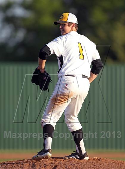 Thumbnail 1 in Crandall vs Scurry-Rosser photogallery.