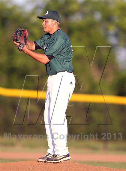 Thumbnail 2 in Crandall vs Scurry-Rosser photogallery.