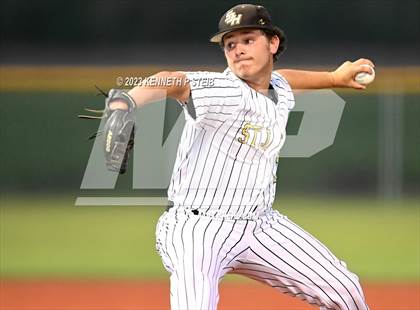 Thumbnail 3 in St. James vs. Springfield (LHSAA Division III Bi-District Playoff) photogallery.