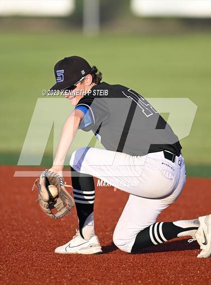Thumbnail 3 in St. James vs. Springfield (LHSAA Division III Bi-District Playoff) photogallery.