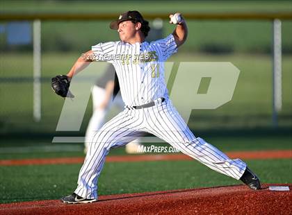 Thumbnail 3 in St. James vs. Springfield (LHSAA Division III Bi-District Playoff) photogallery.