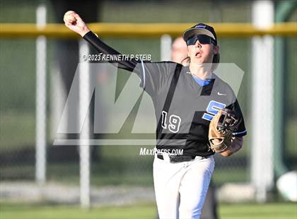 Thumbnail 2 in St. James vs. Springfield (LHSAA Division III Bi-District Playoff) photogallery.