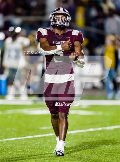 Thumbnail 1 in Gautier @ Picayune (MHSAA Class 5A Semifinal) photogallery.