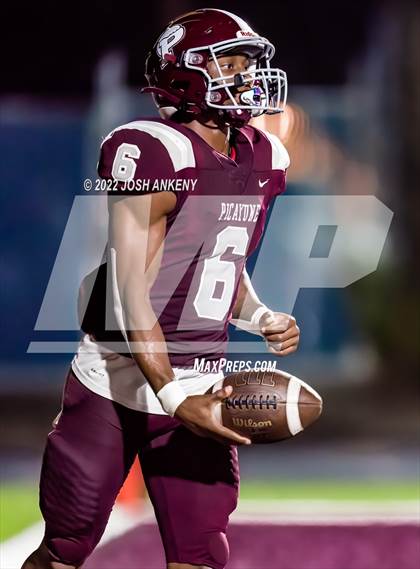 Thumbnail 3 in Gautier @ Picayune (MHSAA Class 5A Semifinal) photogallery.