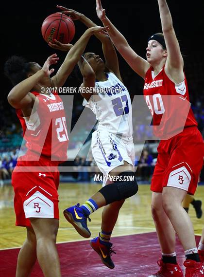 Thumbnail 3 in Regis Jesuit vs Grandview (CHSAA 5A Semifinal) photogallery.