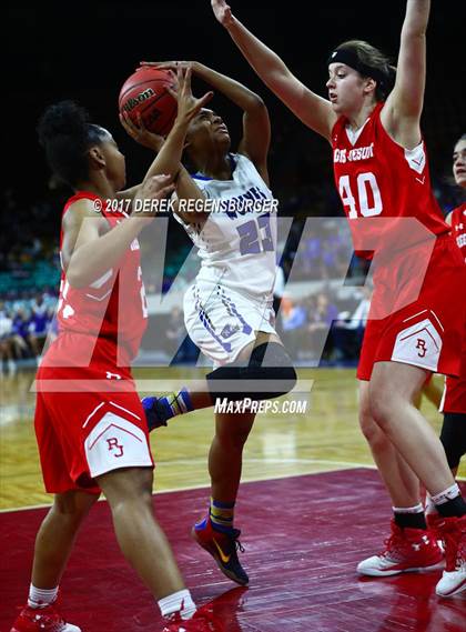 Thumbnail 2 in Regis Jesuit vs Grandview (CHSAA 5A Semifinal) photogallery.
