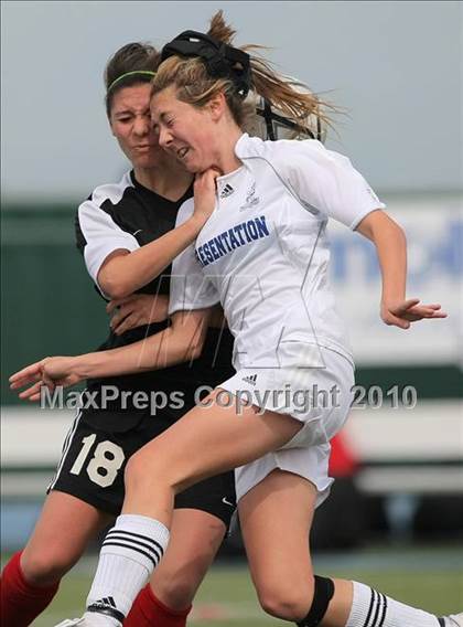 Thumbnail 3 in Presentation vs. Aragon (CIF CCS Final) photogallery.