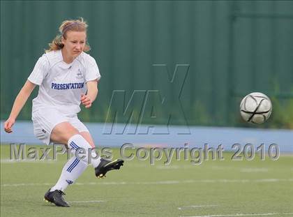 Thumbnail 3 in Presentation vs. Aragon (CIF CCS Final) photogallery.