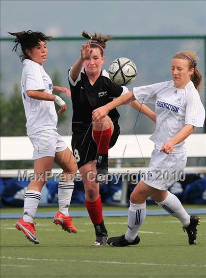 Thumbnail 2 in Presentation vs. Aragon (CIF CCS Final) photogallery.