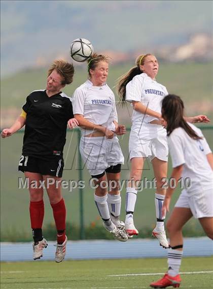 Thumbnail 1 in Presentation vs. Aragon (CIF CCS Final) photogallery.