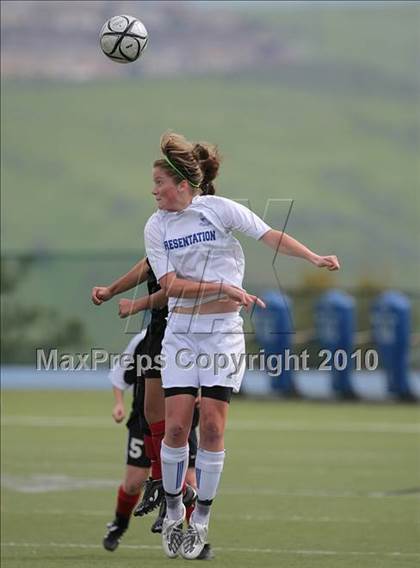 Thumbnail 2 in Presentation vs. Aragon (CIF CCS Final) photogallery.