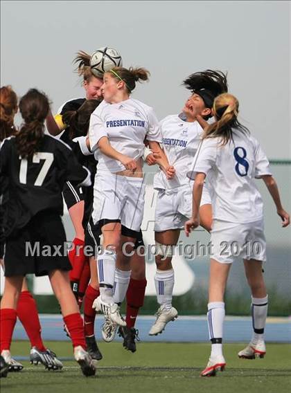 Thumbnail 1 in Presentation vs. Aragon (CIF CCS Final) photogallery.