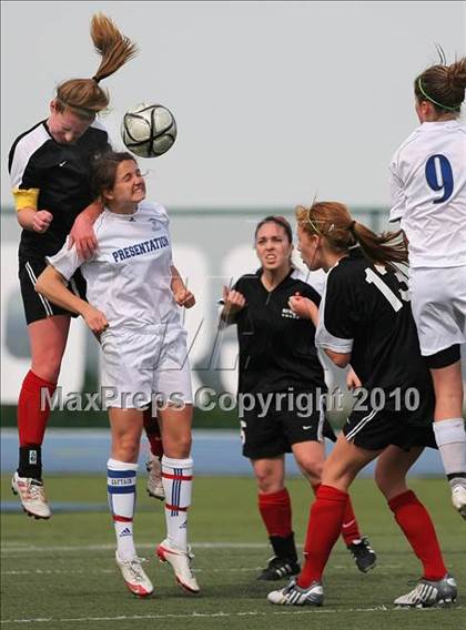 Thumbnail 3 in Presentation vs. Aragon (CIF CCS Final) photogallery.