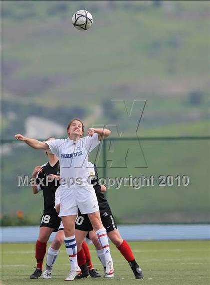 Thumbnail 3 in Presentation vs. Aragon (CIF CCS Final) photogallery.